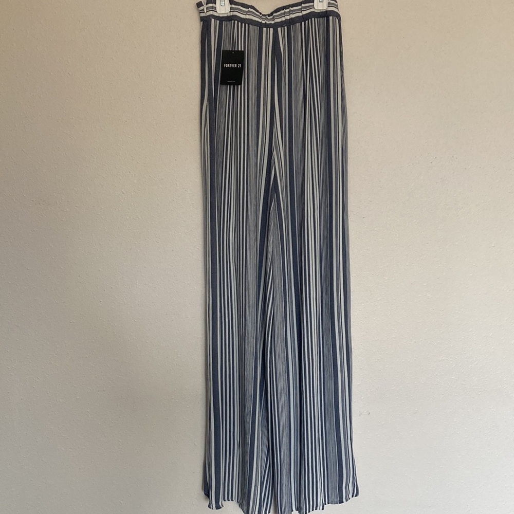 Forever 21 blue-white stripe tulip pants cover-up size M - Picture 3 of 7